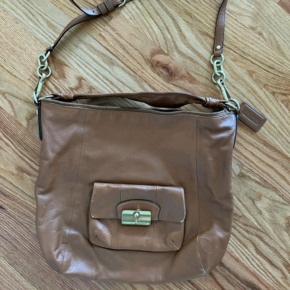 Coach cross body messenger bag. With removable strap.